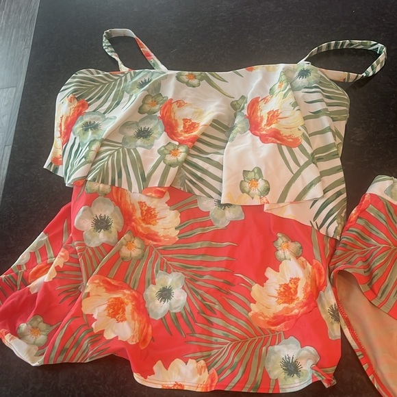 Floral Two-Piece Swimsuit by CACIQUE - Picture 4 of 8